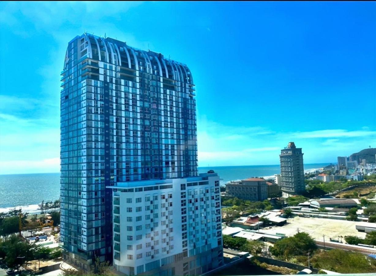 Апартаменты B House Вунгтау Экстерьер фото